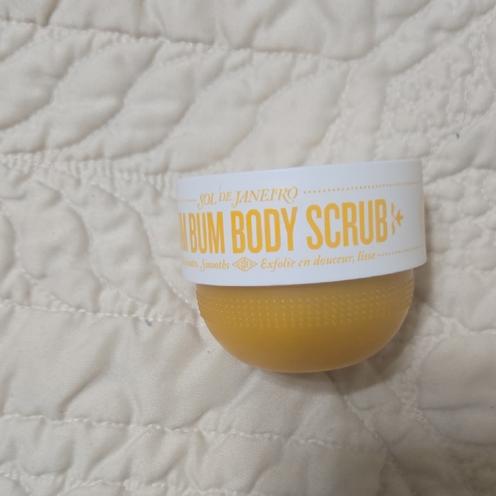 Sol de Janeiro Bum Bum Body Scrub - Yellow